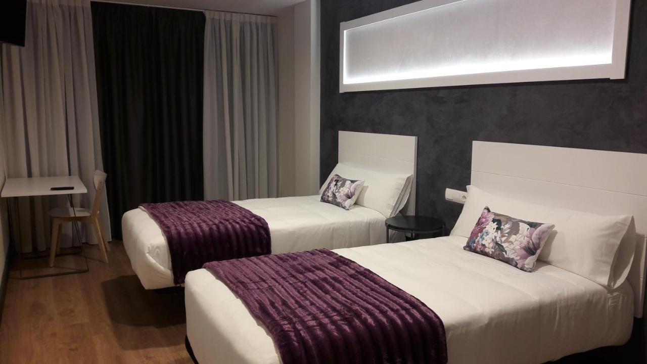 Hotel Malecon O Barco de Valdeorras Kültér fotó